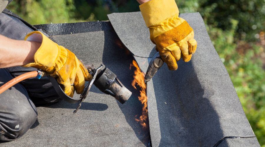 Professional residential roofers in Pacific, MO